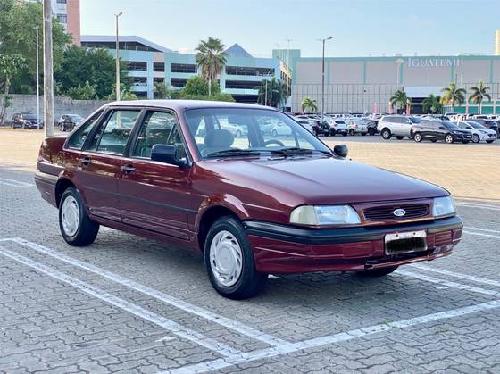 FORD VERSAILLES 1.8 GL 8V GASOLINA 4P MANUAL